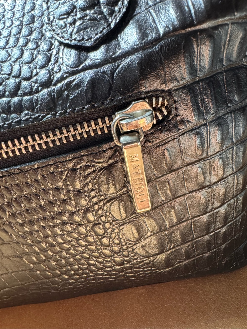 Italian croc embossed leather Classic Structured Tote hardware buckle silver - Picture 12 of 16